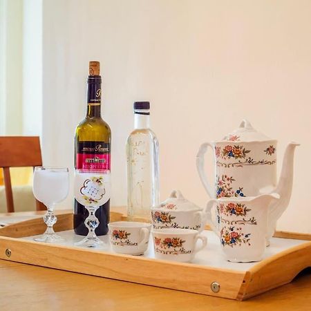 Athens Strawberry Hideaway - City Chic Retreat 외부 사진