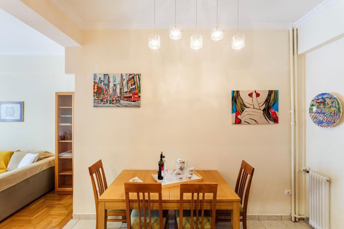 Athens Strawberry Hideaway - City Chic Retreat 외부 사진