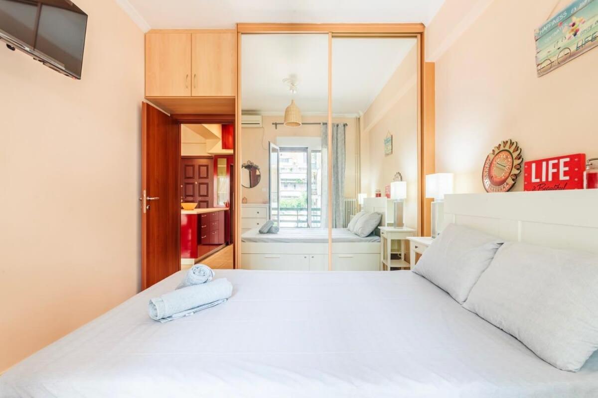 Athens Strawberry Hideaway - City Chic Retreat 외부 사진
