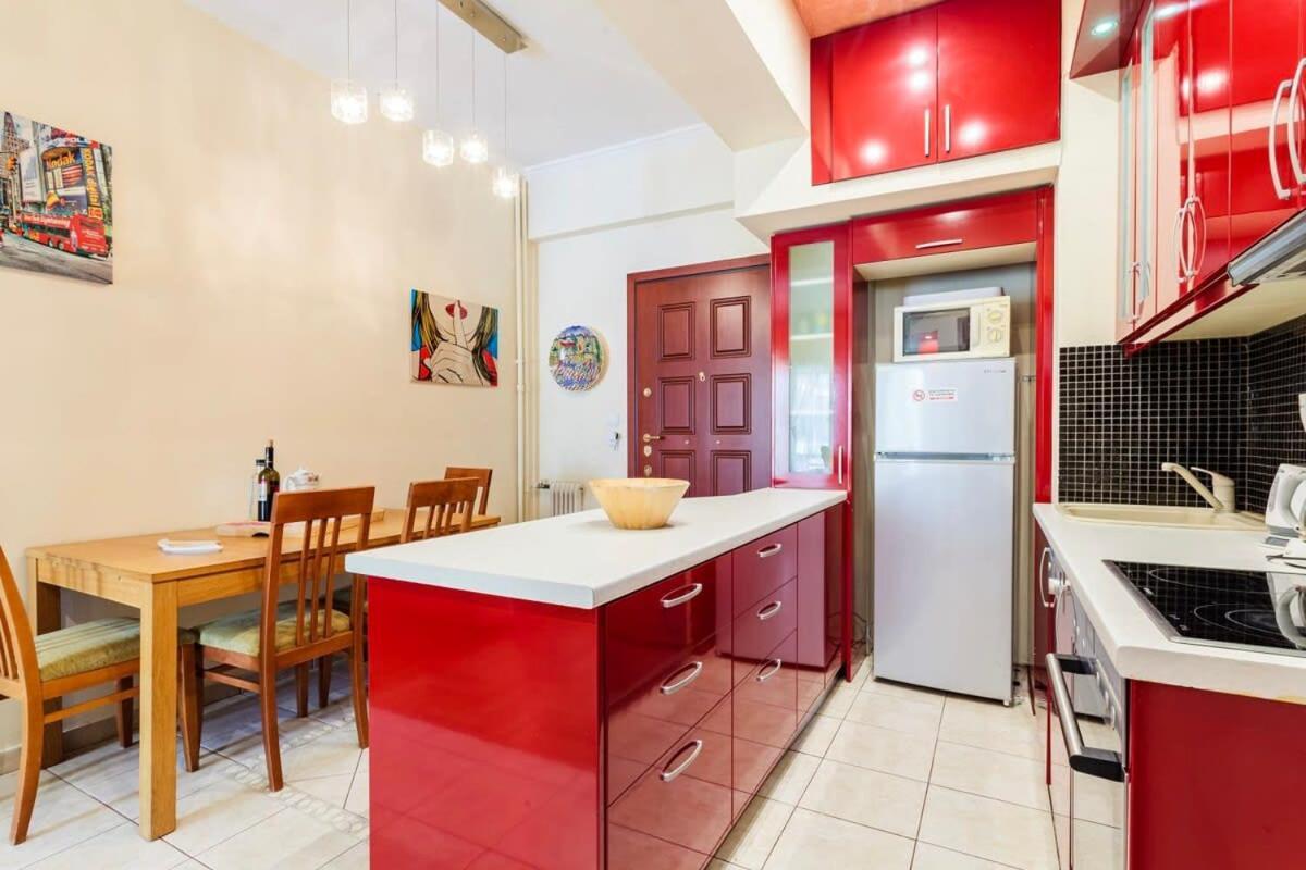 Athens Strawberry Hideaway - City Chic Retreat 외부 사진