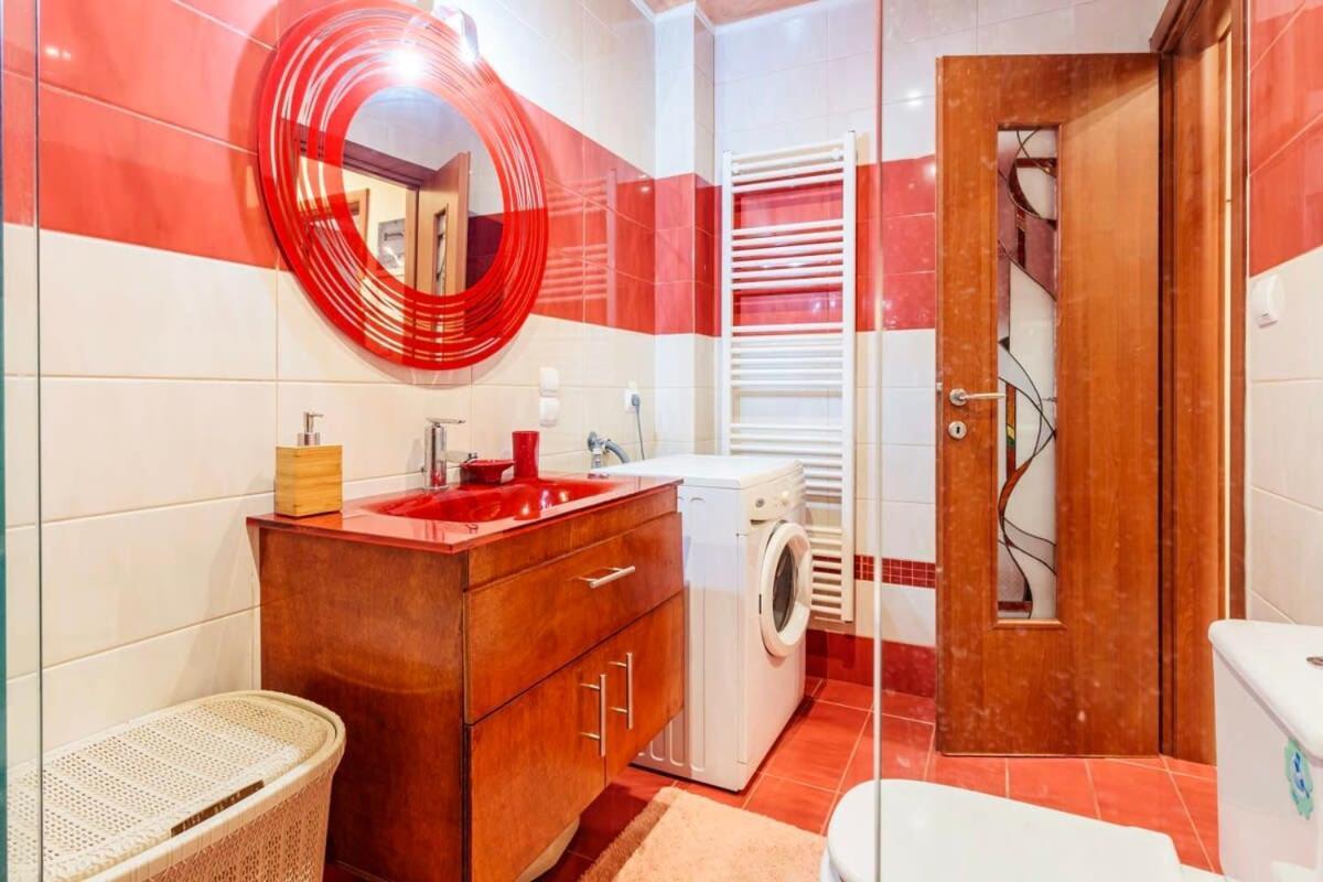 Athens Strawberry Hideaway - City Chic Retreat 외부 사진