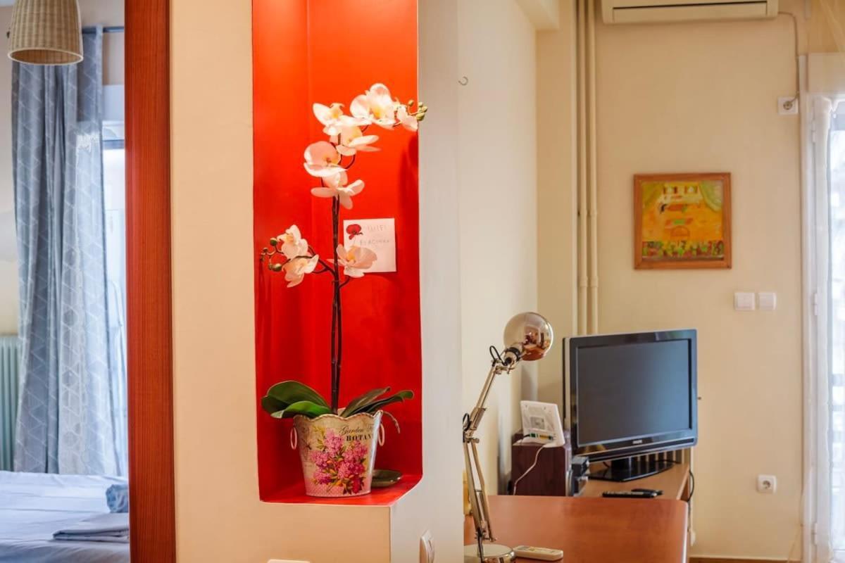 Athens Strawberry Hideaway - City Chic Retreat 외부 사진